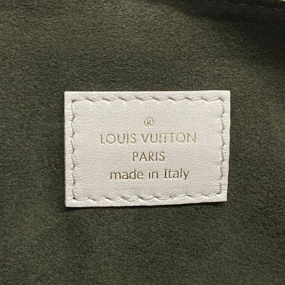 Auth LOUIS VUITTON Coussin PM M57793 Creme Coussin PL0291 Shoulder Bag - Picture 16 of 16